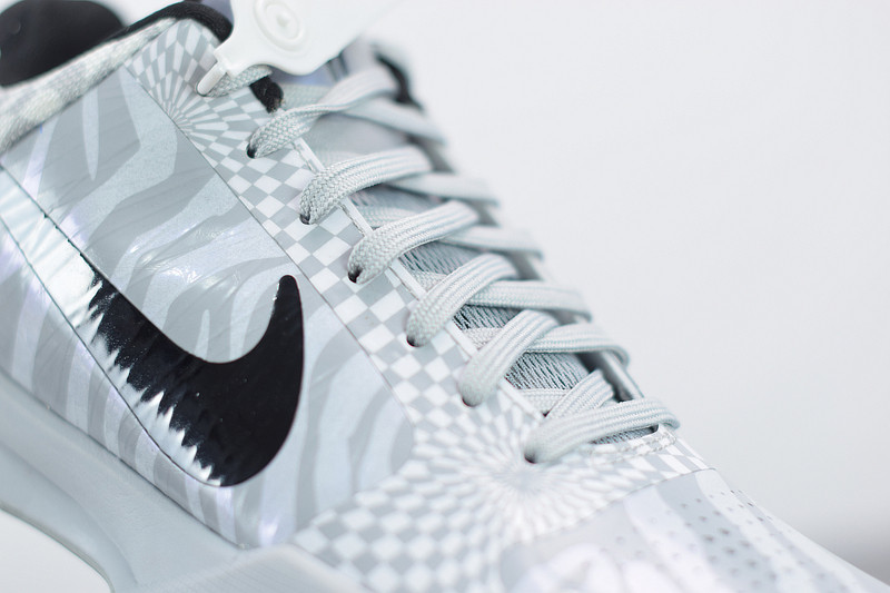 NIKE KOBE 5 PROTRO ZEBRA E CD4991-003