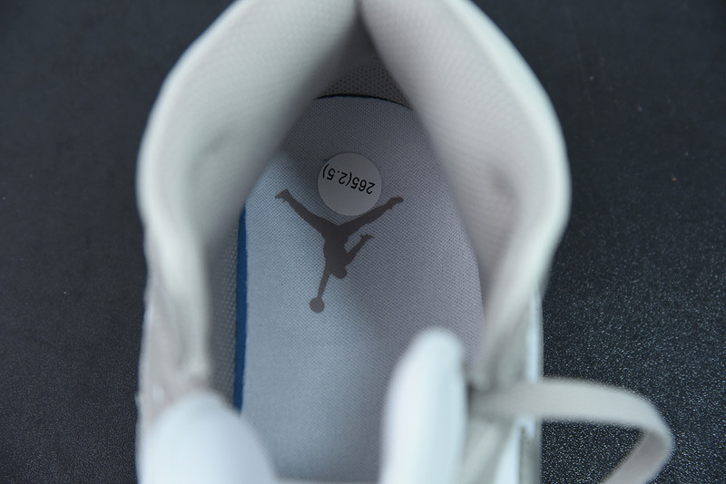 AIR JORDAN 1 MID “LINEN” 554724-082