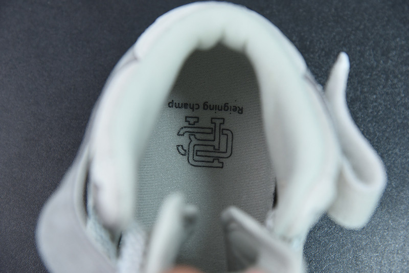 REIGNING CHAMP X NIKE AIR FORCE 1 MID