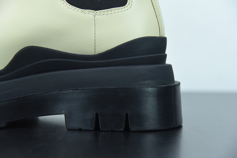 BOTTEGA VENETA SNEAKER