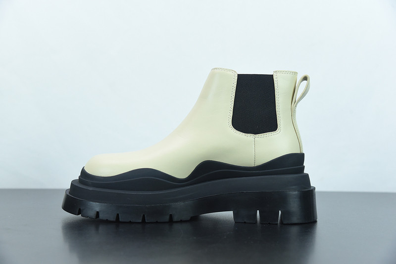 BOTTEGA VENETA SNEAKER