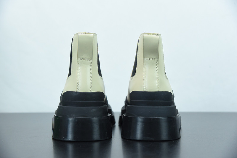 BOTTEGA VENETA SNEAKER