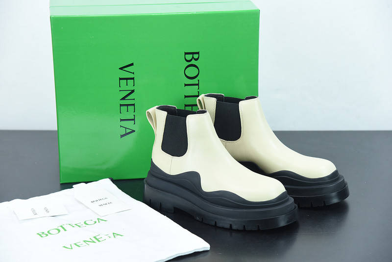 BOTTEGA VENETA SNEAKER