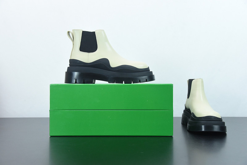 BOTTEGA VENETA SNEAKER