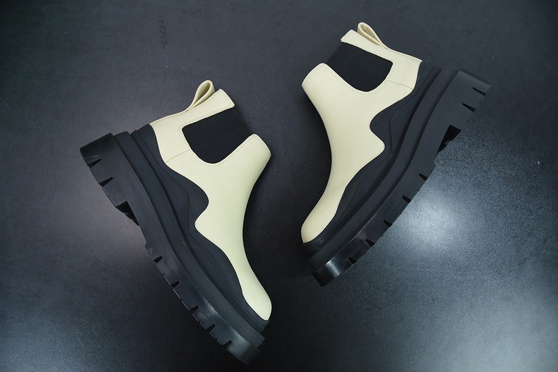 BOTTEGA VENETA SNEAKER