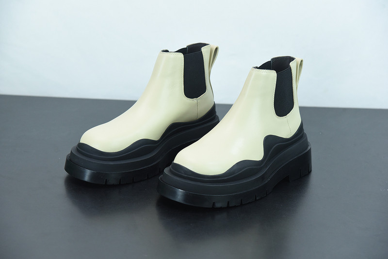 BOTTEGA VENETA SNEAKER