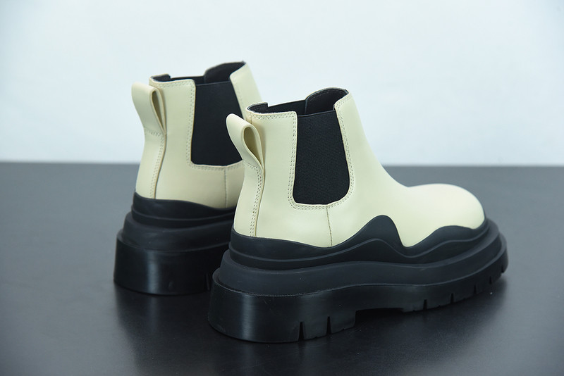 BOTTEGA VENETA SNEAKER