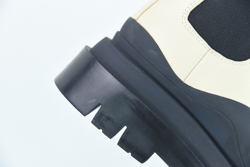 BOTTEGA VENETA SNEAKER