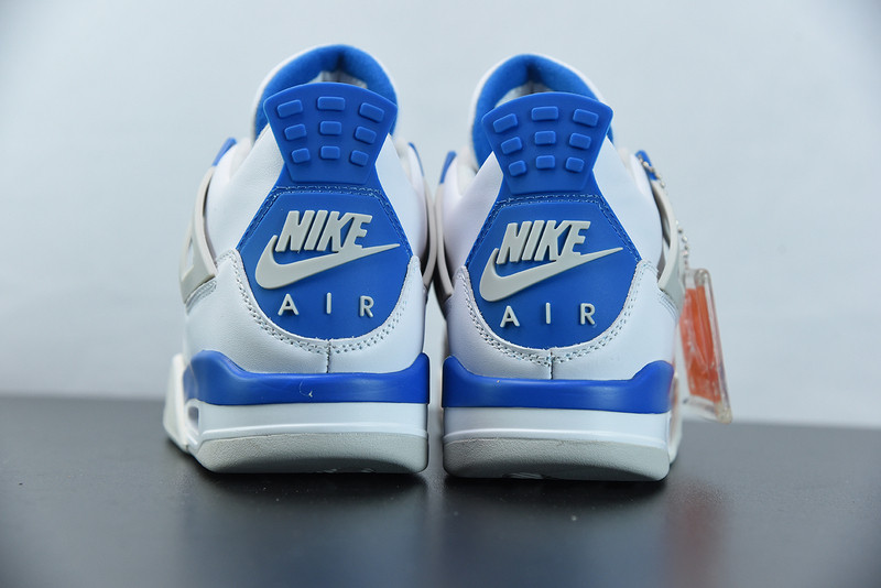 AIR JORDAN 4 RETRO 