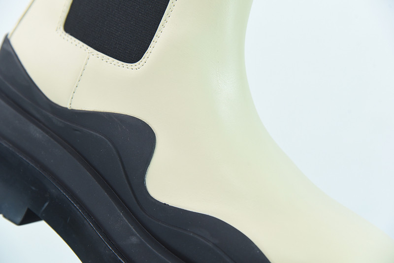 BOTTEGA VENETA SNEAKER