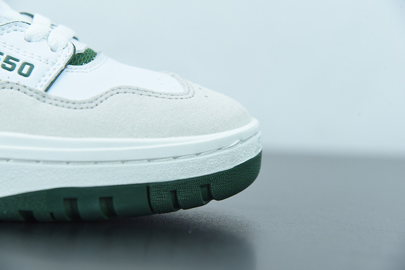 NEW BALANCE 550 BB550WT1