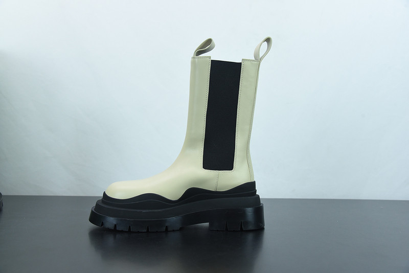 BOTTEGA VENETA SNEAKER