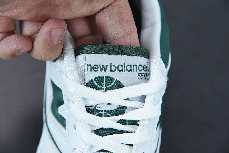 NEW BALANCE 550 BB550WT1