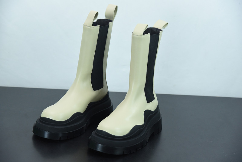 BOTTEGA VENETA SNEAKER