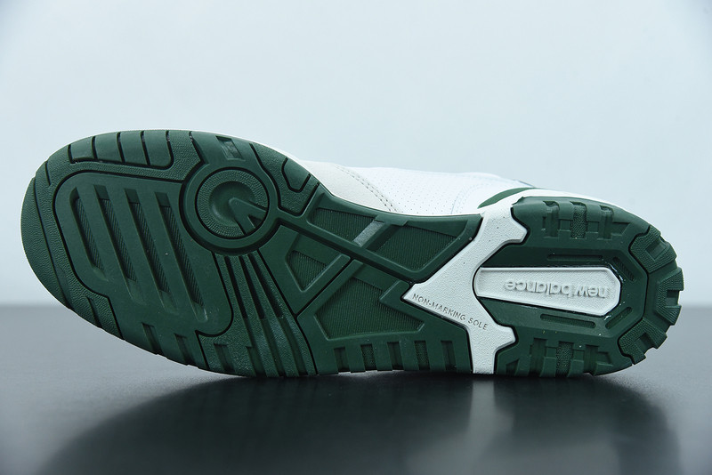 NEW BALANCE 550 BB550WT1