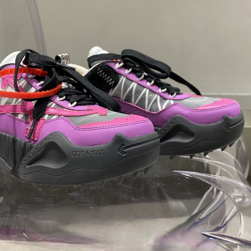 OF C/O ODSY-1000 SNEAKER