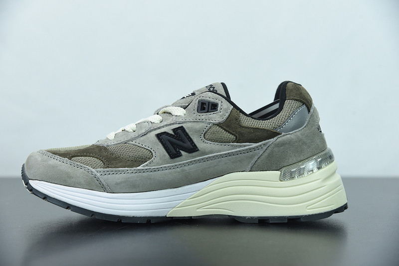 NEW BALANCE M992J2