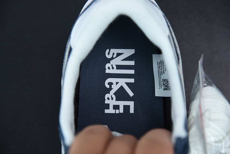 FRAGMENT X SACAI X NIKE LDV WAFFLE 