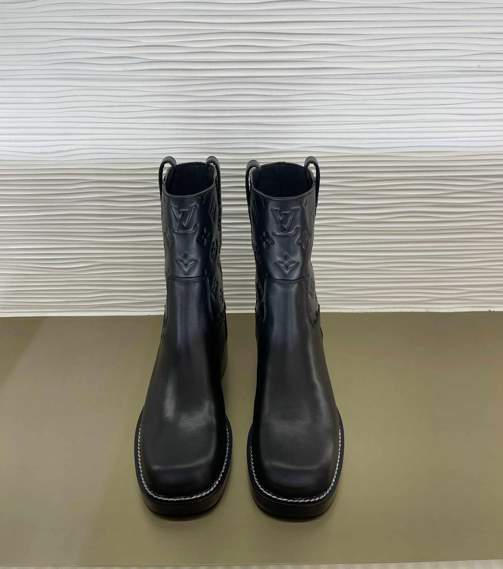 LVT BOOTS