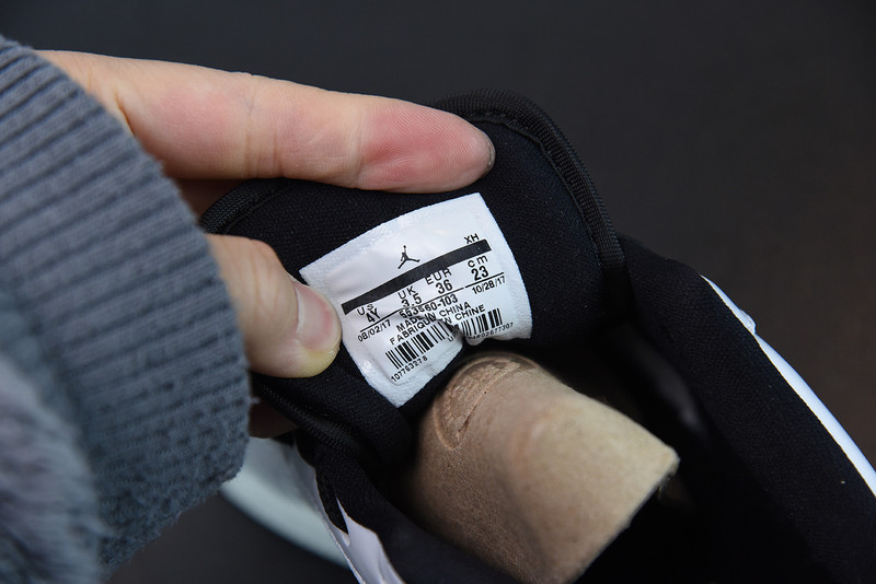 AIR JORDAN 1 LOW WHITE BLACK 553560-103