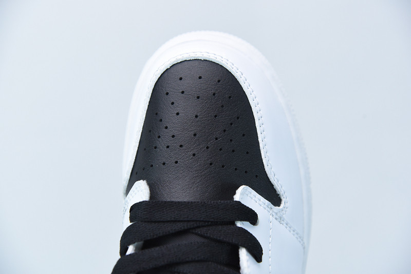 AIR JORDAN 1 LOW WHITE BLACK 553560-103