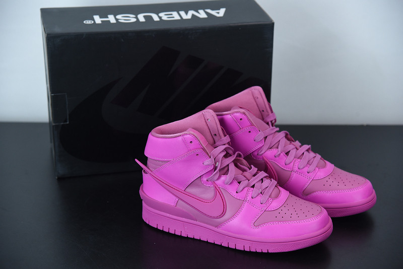AMBUSH X NIKE DUNK HIGH 