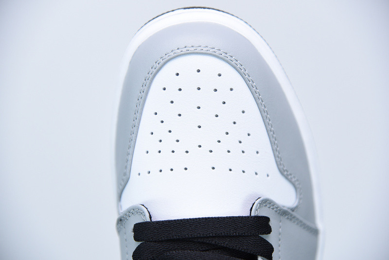 AIR JORDAN 1 LOW LIGHT SMOKE GREY 553558-030