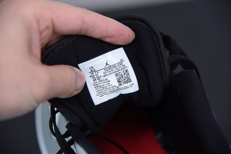 AIR JORDAN 1 LOW LIGHT SMOKE GREY 553558-030