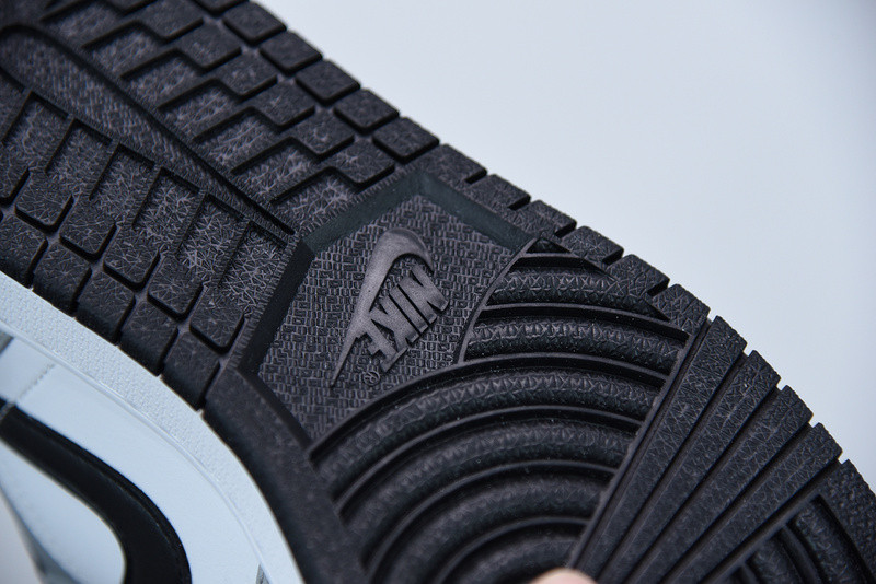 AIR JORDAN 1 LOW LIGHT SMOKE GREY 553558-030