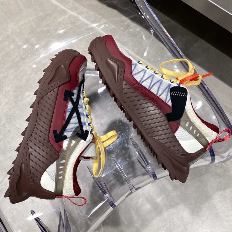 OF C/O ODSY-1000 SNEAKER