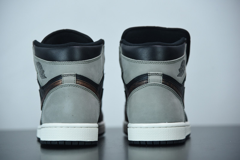 AIR JORDAN 1 High OG “PPATINA” 555088-033