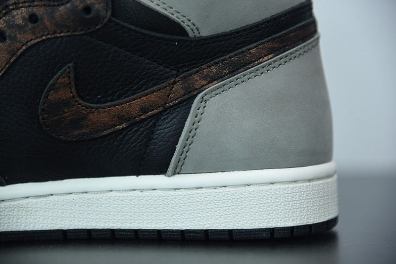 AIR JORDAN 1 High OG “PPATINA” 555088-033