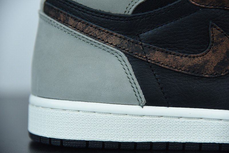 AIR JORDAN 1 High OG “PPATINA” 555088-033