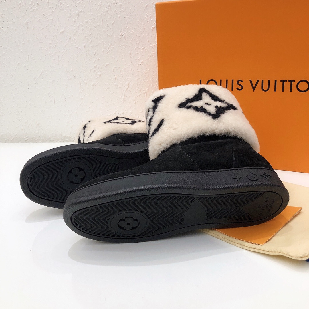 LVT BOOTS