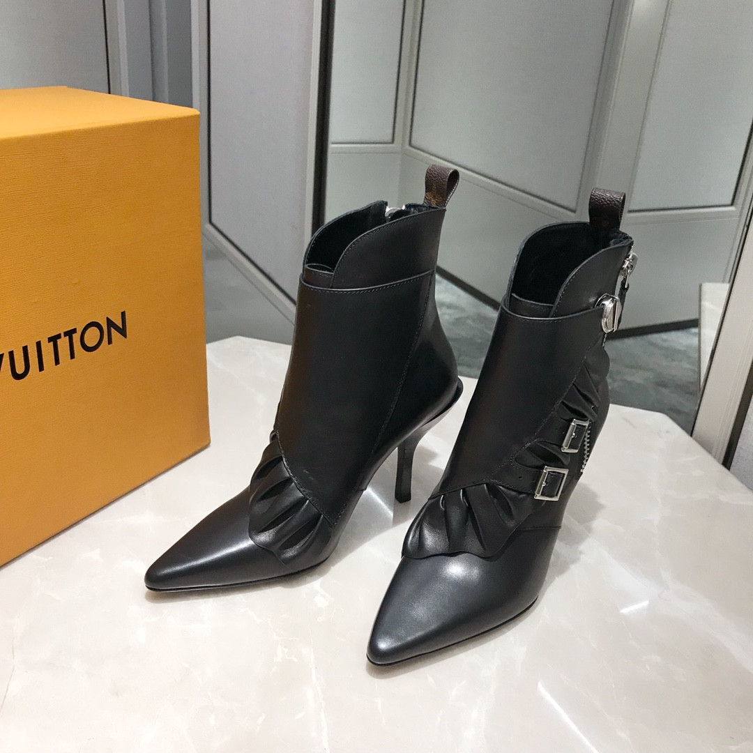 LVT BOOTS