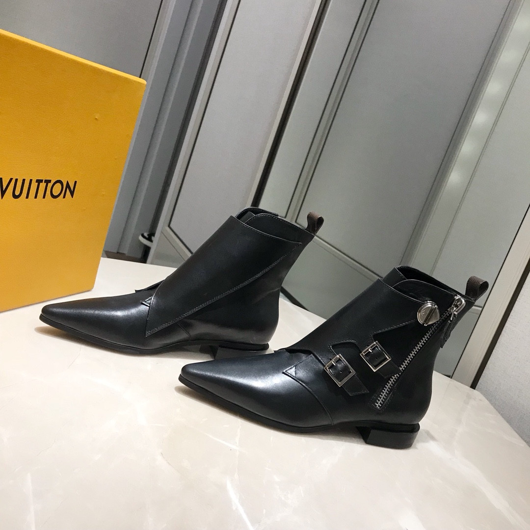LVT BOOTS