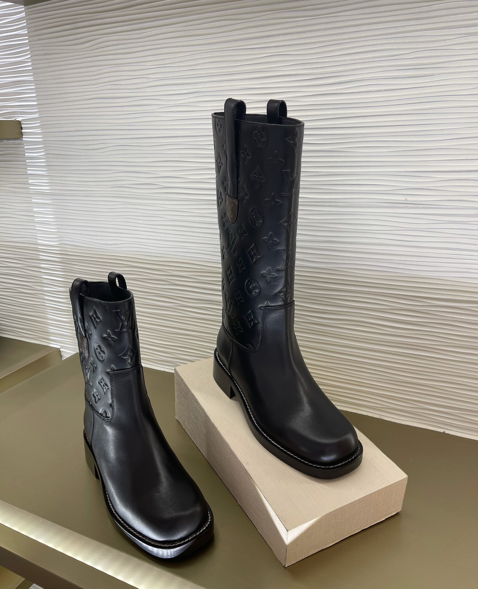 LVT BOOTS