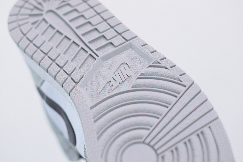 AIR JORDAN 1 MID "LIGHT SMOKE GREY" 554724-092