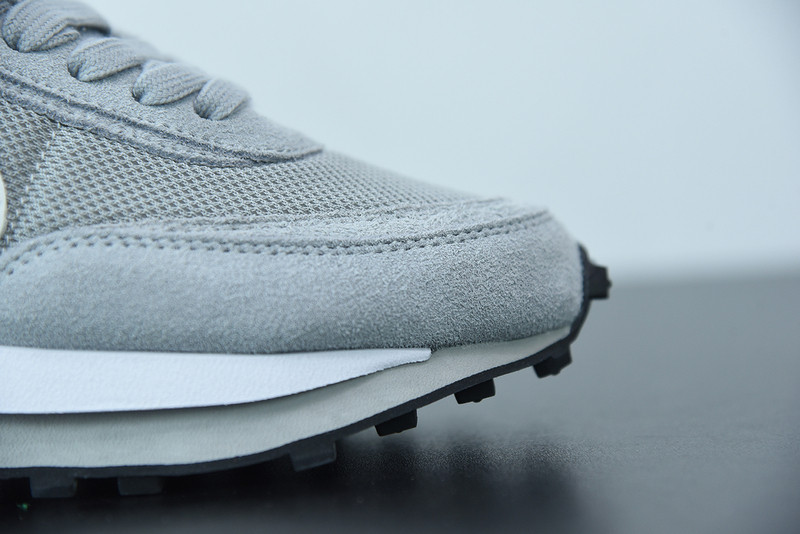 FRAGMENT X SACAI X NIKE LDV WAFFLE “GREY / WHITE” DH2684-001