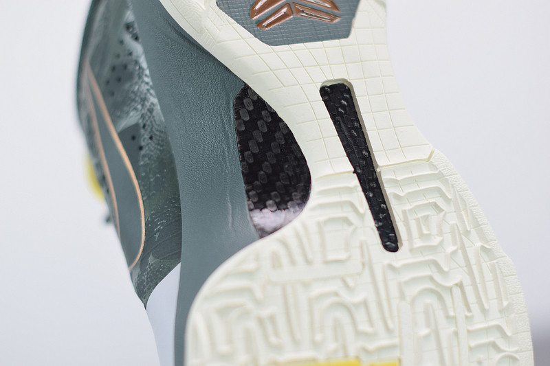 NIKE KOBE 5 PROTRO EYBL GIRLS(2020) CD4991-300