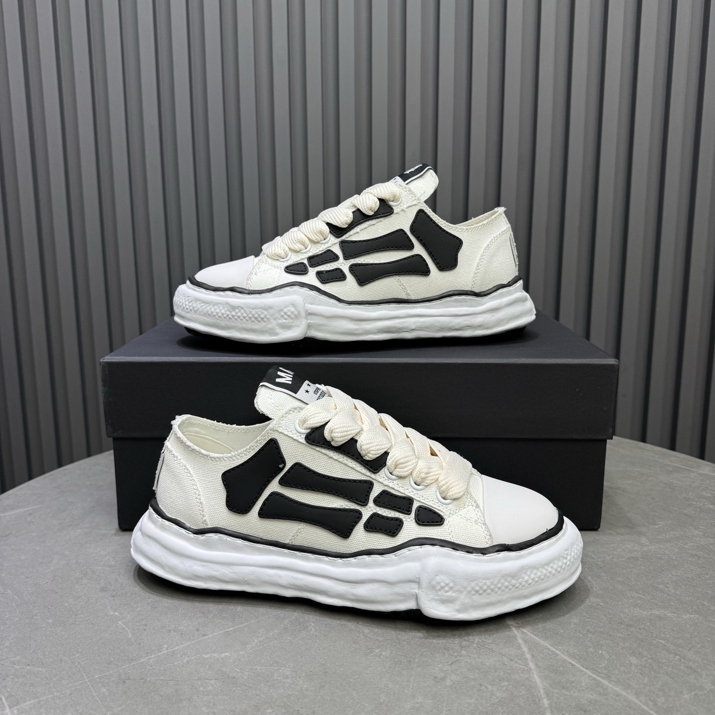 SKEL-TOP LOW SNEAKERS