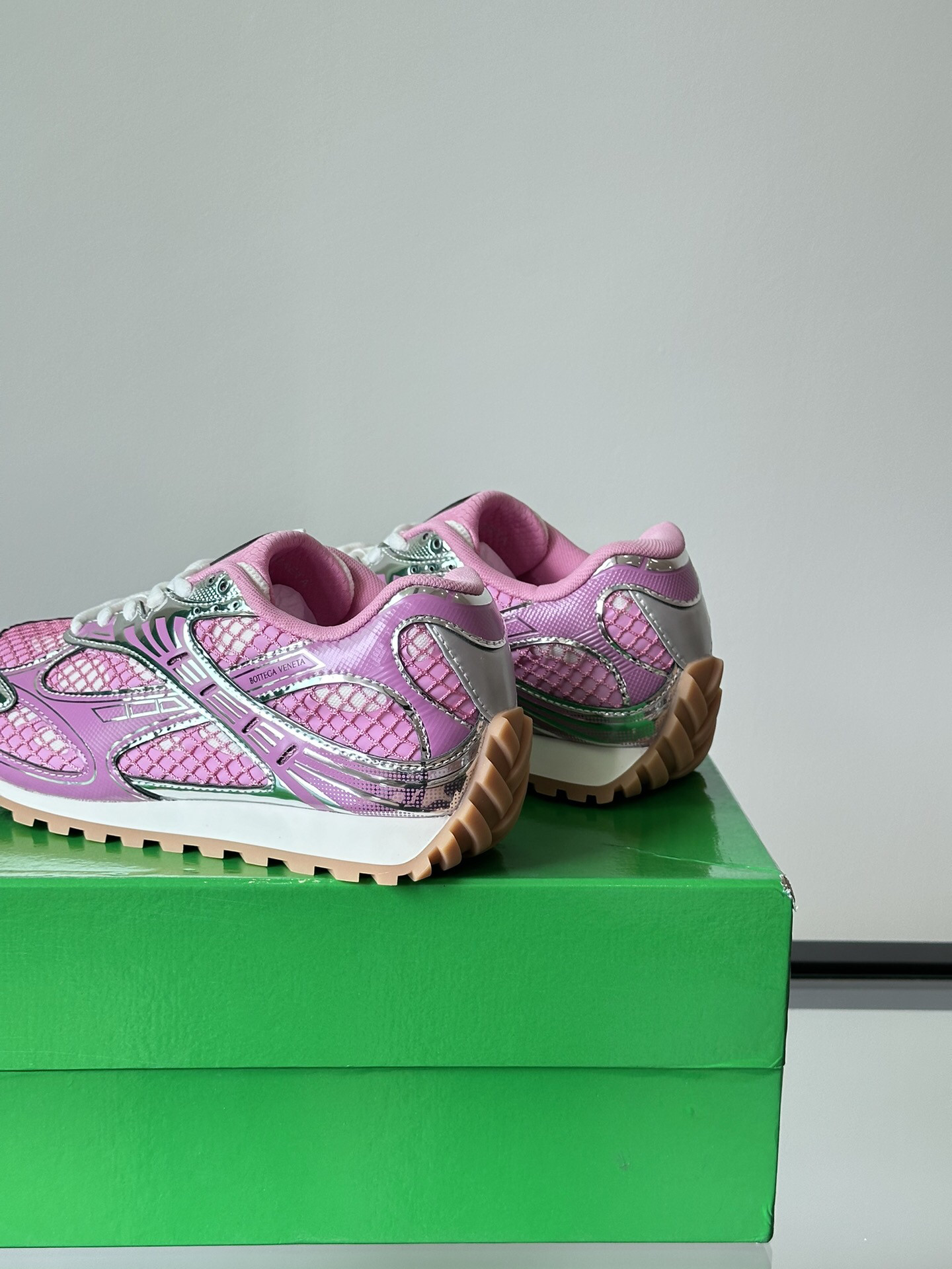bo*te*ga Ve*ne*ta orbit sneaker