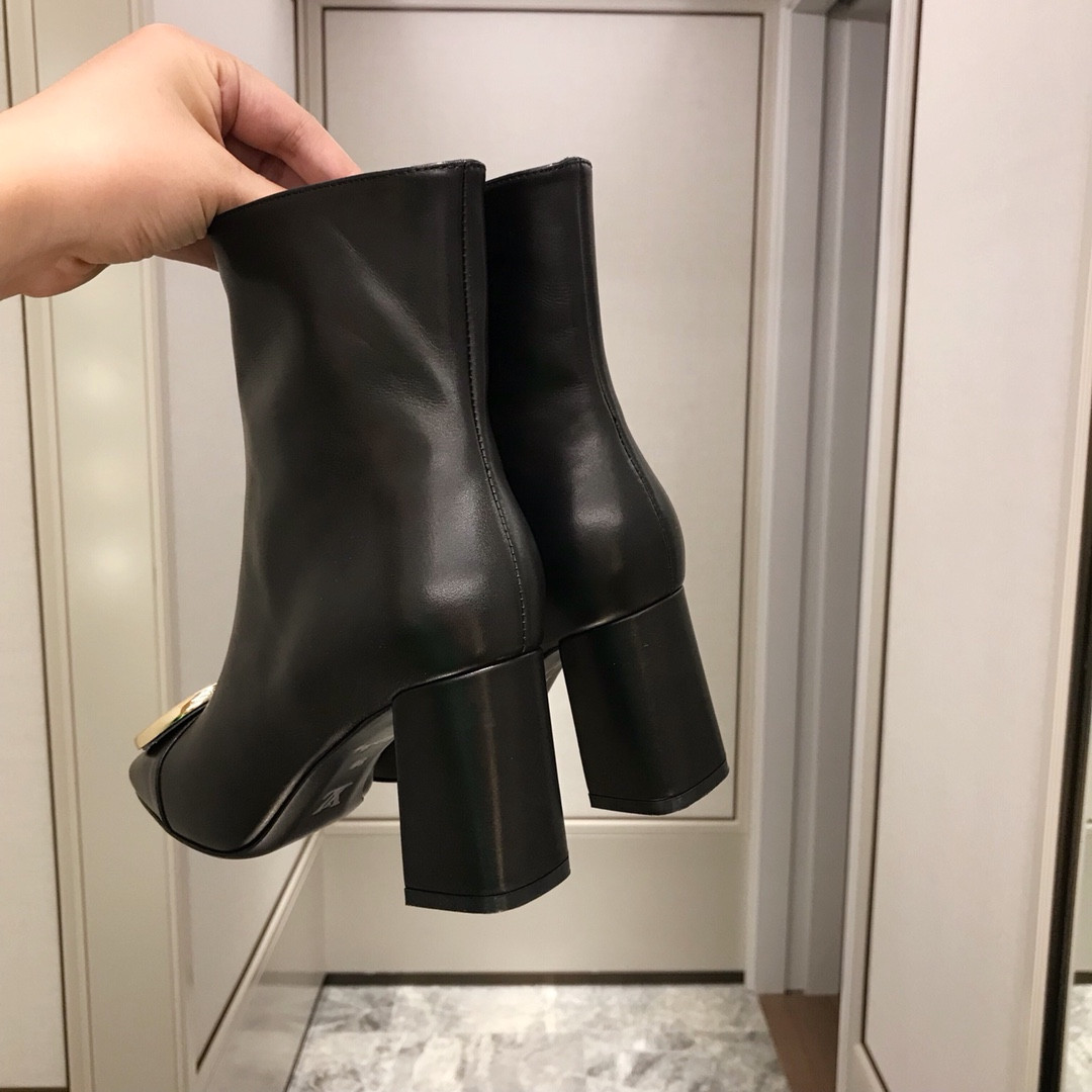 LVT BOOTS