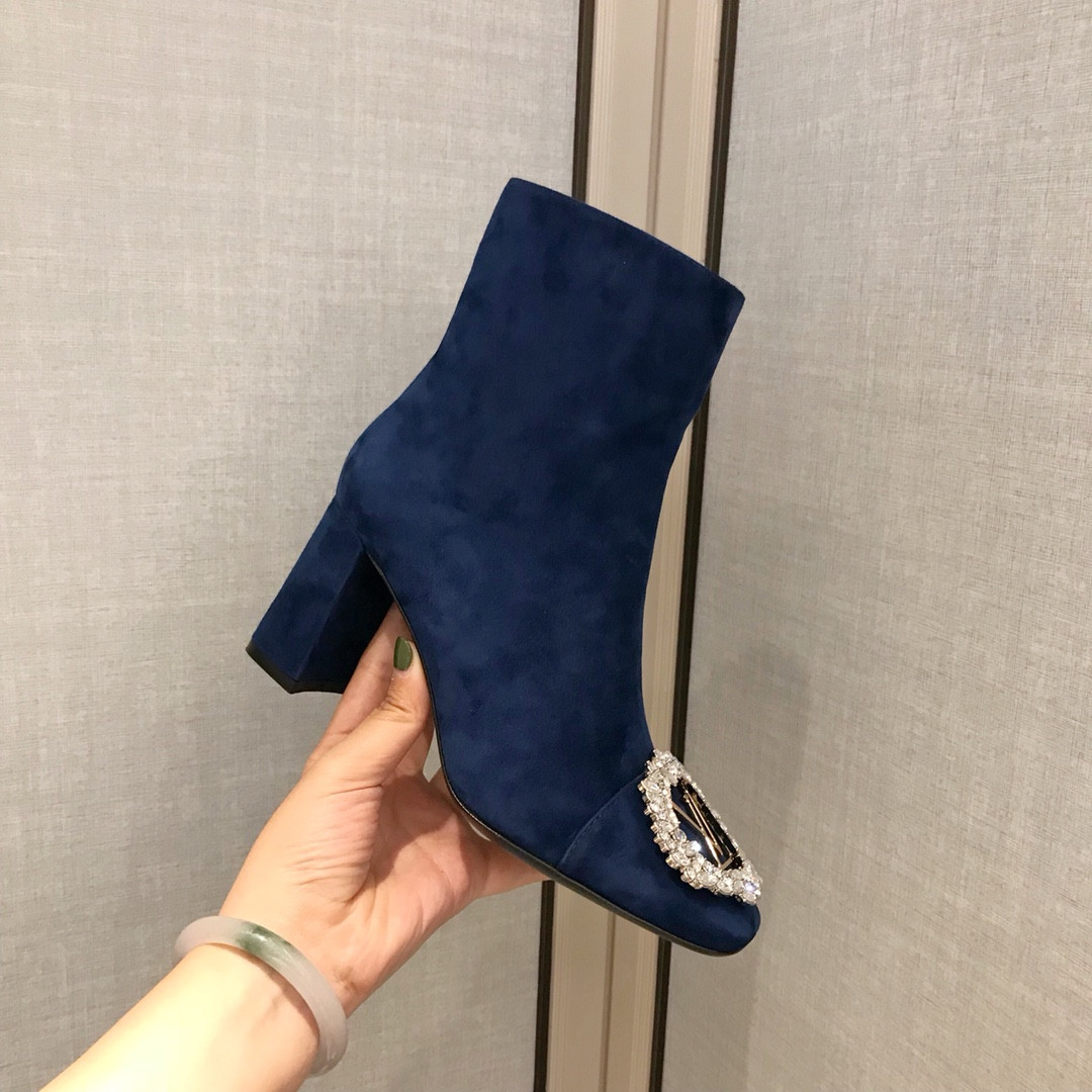 LVT BOOTS