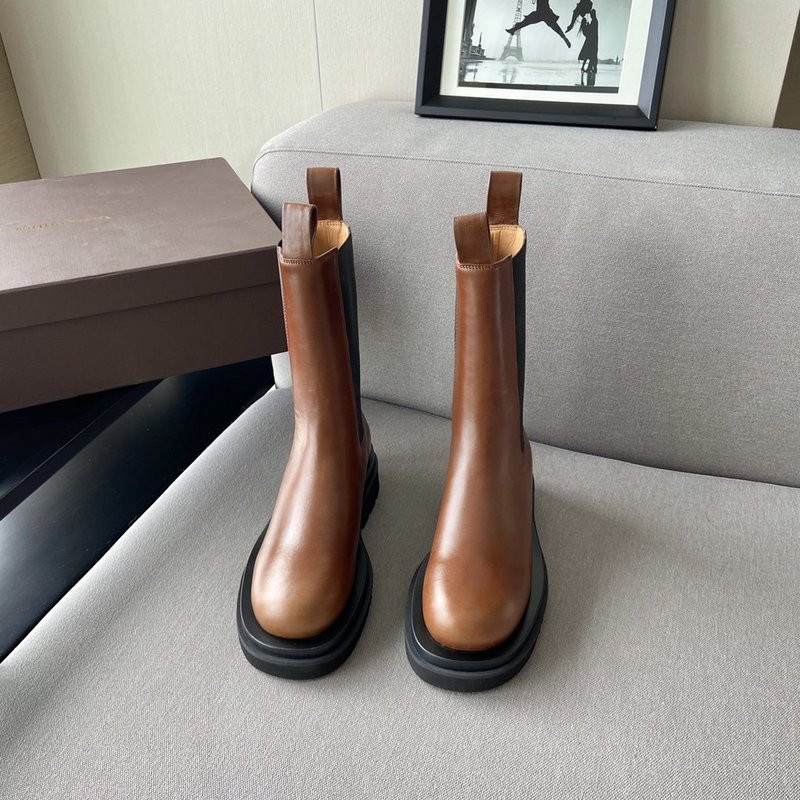 BOTTEGA VENETA SNEAKER