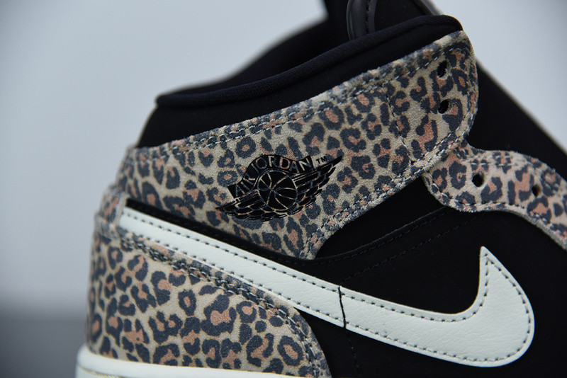 AIR JORDAN 1 MID SE GS