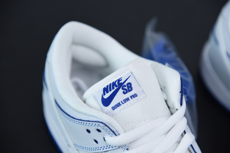 NIKE SB DUNK LOW PREMIUM WHITE GAME ROYAL CJ6884-100