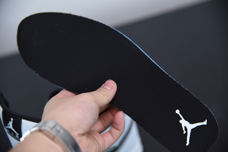 AIR JORDAN 1 Mid WHITE SHADOW 554724-073