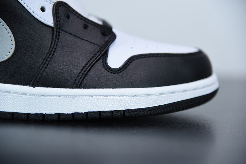 AIR JORDAN 1 Mid WHITE SHADOW 554724-073