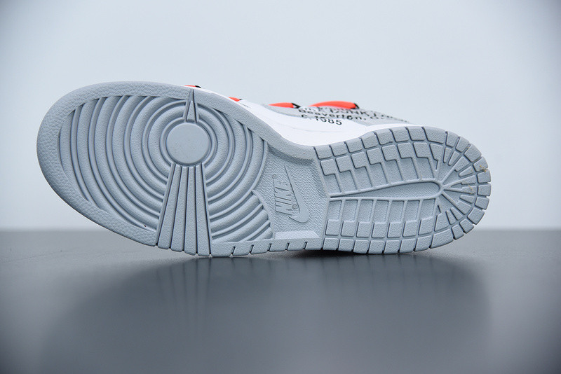 OF X FUTURA X NIKE DUNK CT0856-800